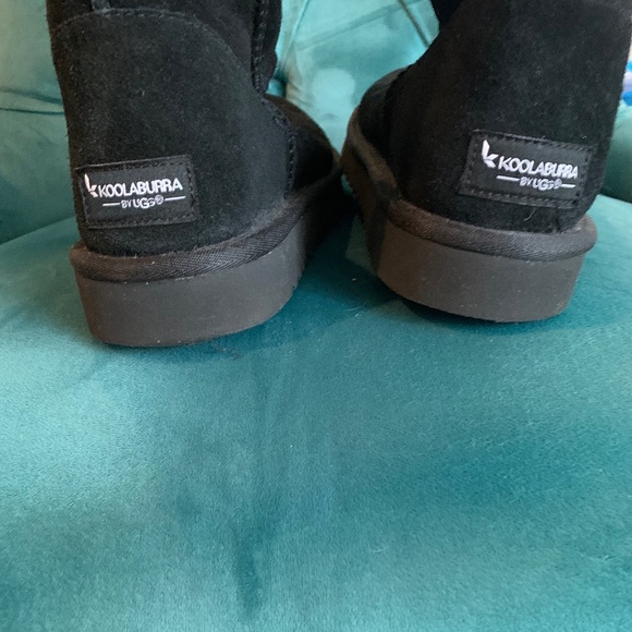 Ugg Suede boots - Picture 8 of 9